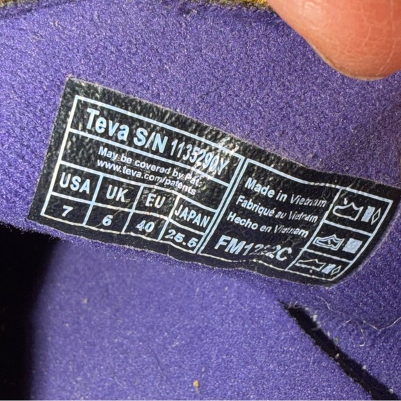 Women’s quilted moccasin slip on shoe by Teva - Picture 5 of 8